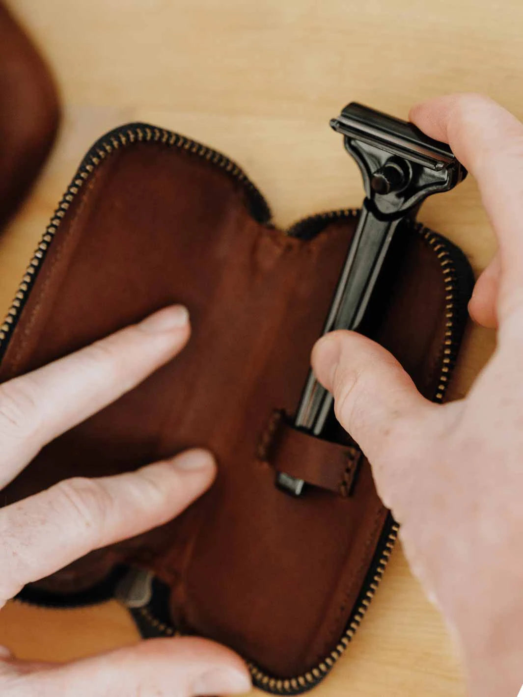 Herravörur - The Single Edge Travel Case