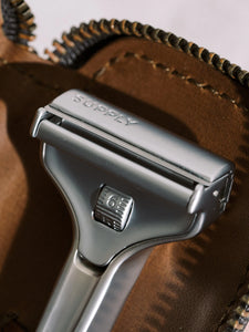 Herravörur - The Single Edge PRO Rakvélin frá Supply