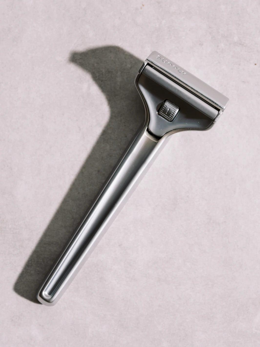 Herravörur - The Single Edge PRO Rakvélin frá Supply