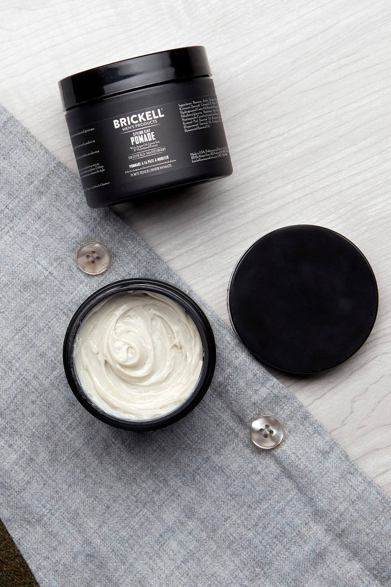 Herravörur - Brickell Styling Clay Pomade for Men